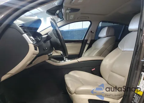 2011 BMW 550 Xi из США, поврежденный, VIN WBAFU9C55BC784846